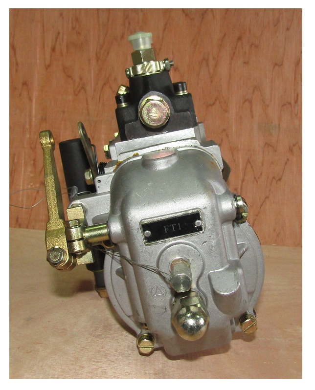 Насос топливный высокого давления TDY 40 4LE/Fuel Injection Pump