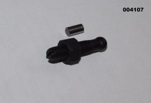 Винт регулировочный коромысла  SDG6500 (М6х30)/Adjusting screw of valve gap