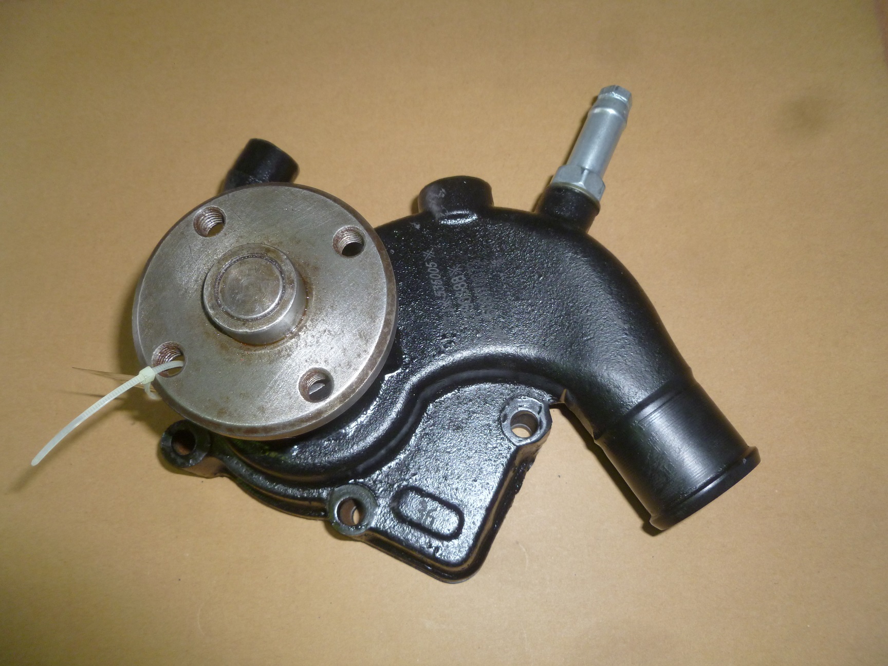 Насос водяной  Weichai WP4.3D38E2 /Water pump Assy WP4.3D38E2