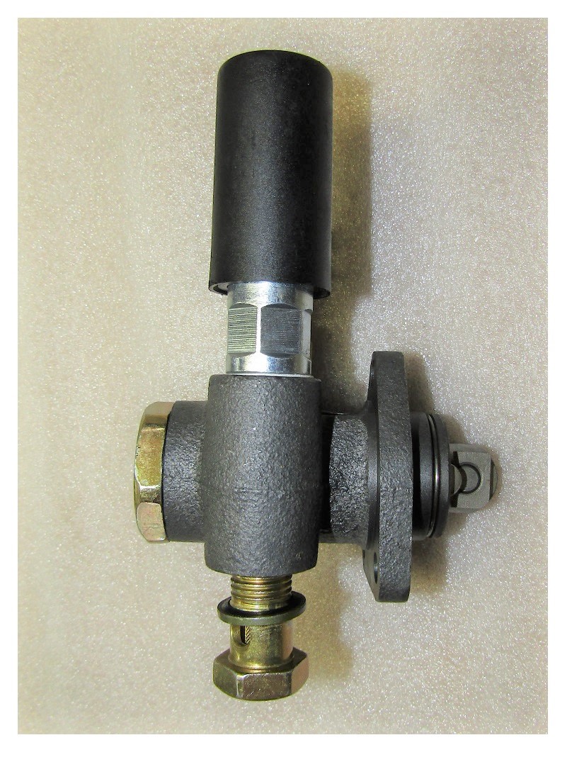 Насос ручной подкачки топлива Weichai WP2.3D33E200 (фланец 58х45 мм,правый) / Hand Promer Pump for Fuel Injection Pump Assembly