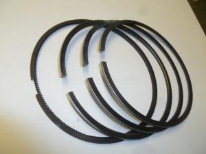 Кольца поршневые (D=135 мм,к-т на 1 поршень-4 шт) TDX 320 6LTE /Piston ring kit