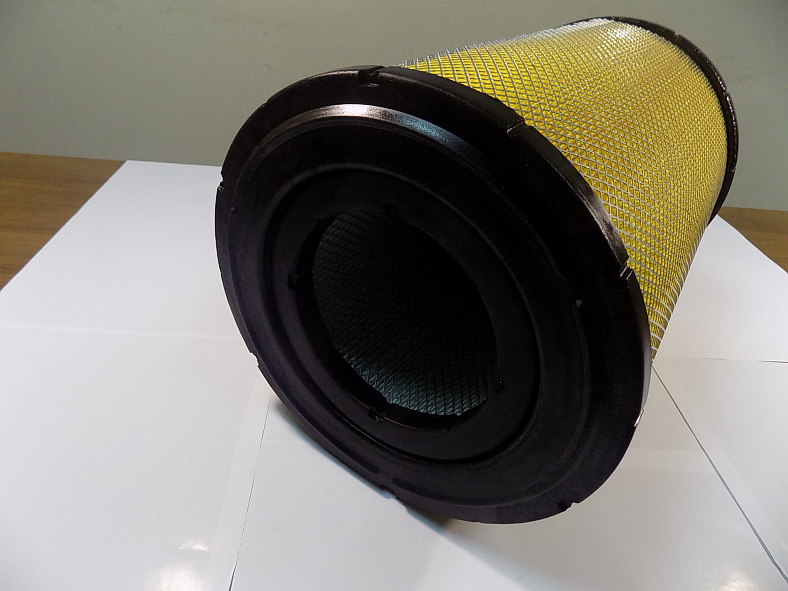 Фильтр воздушный двойной цилиндрический (глухой торец) TDW 562 12VTE (Ф1-315х218х480/Ф2-195х155х440 мм)/Air filter