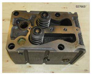 Головка цилиндра WT13D-330DE/Cylinder head