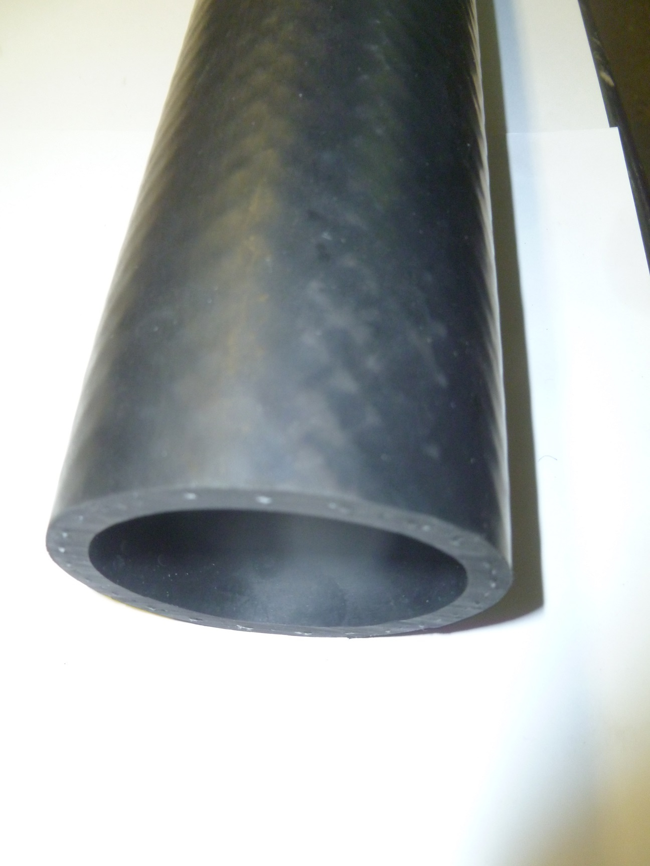 Патрубок радиатора нижний DP126LB (72х58,7х360х470)  /Rubber hose, water inlet