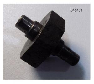 Вал балансирный TSS-VTH, VTZ-1,2/COUNTER WEIGHT and SHAFT ASSY (№32, SF-032)