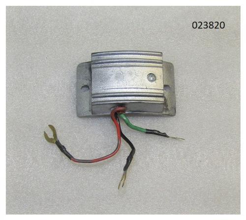 Регулятор напряжения генератора зарядного Ricardo R6105AZLDS1; TDK 110 6LT/Voltage controller