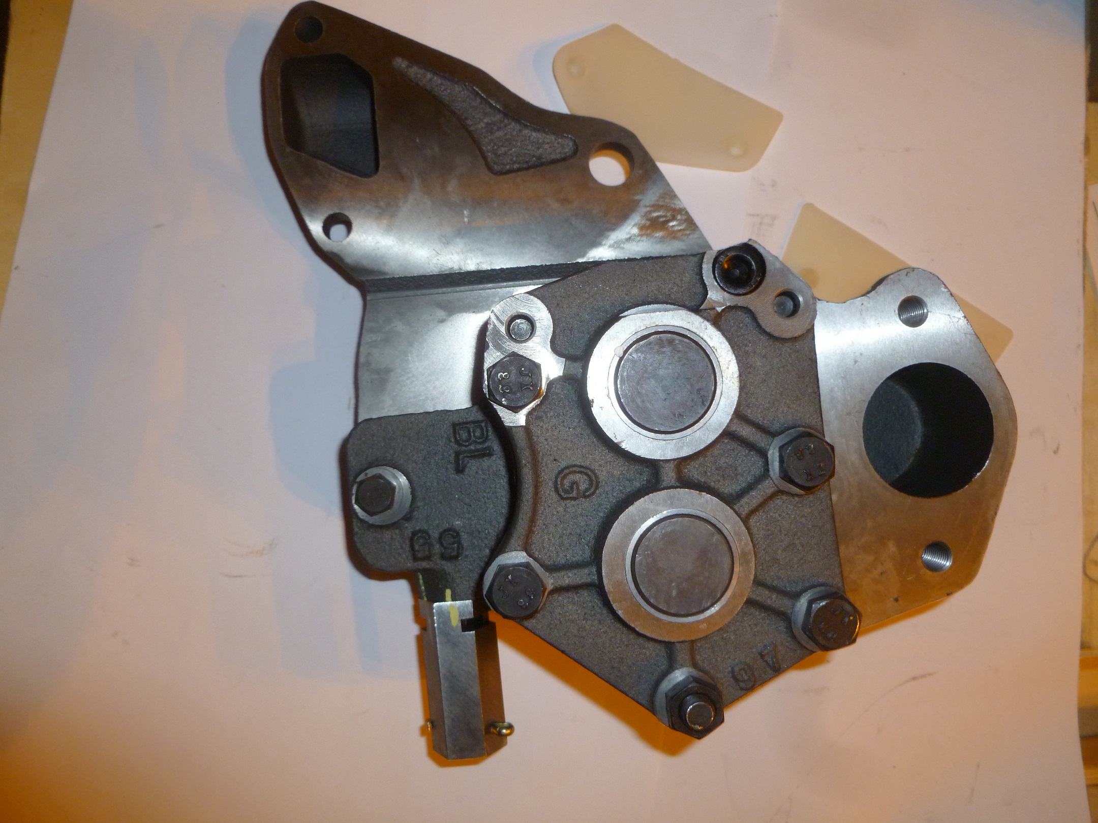 Насос масляный Ricardo WT12D-308; TDK 288 6LT/Oil Pump Assy