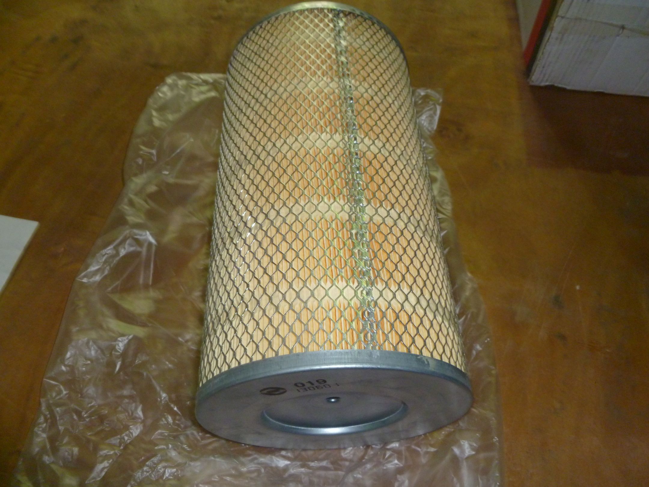 Фильтр воздушный одинарный цилиндрический SDEC SC9D280D2 TDS185 6LT(196х103х377)/Air filter F/1402000009