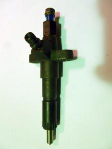 Форсунка топливная TDY 30 4L ( L=171) /Injector (Y4100Q-10300)