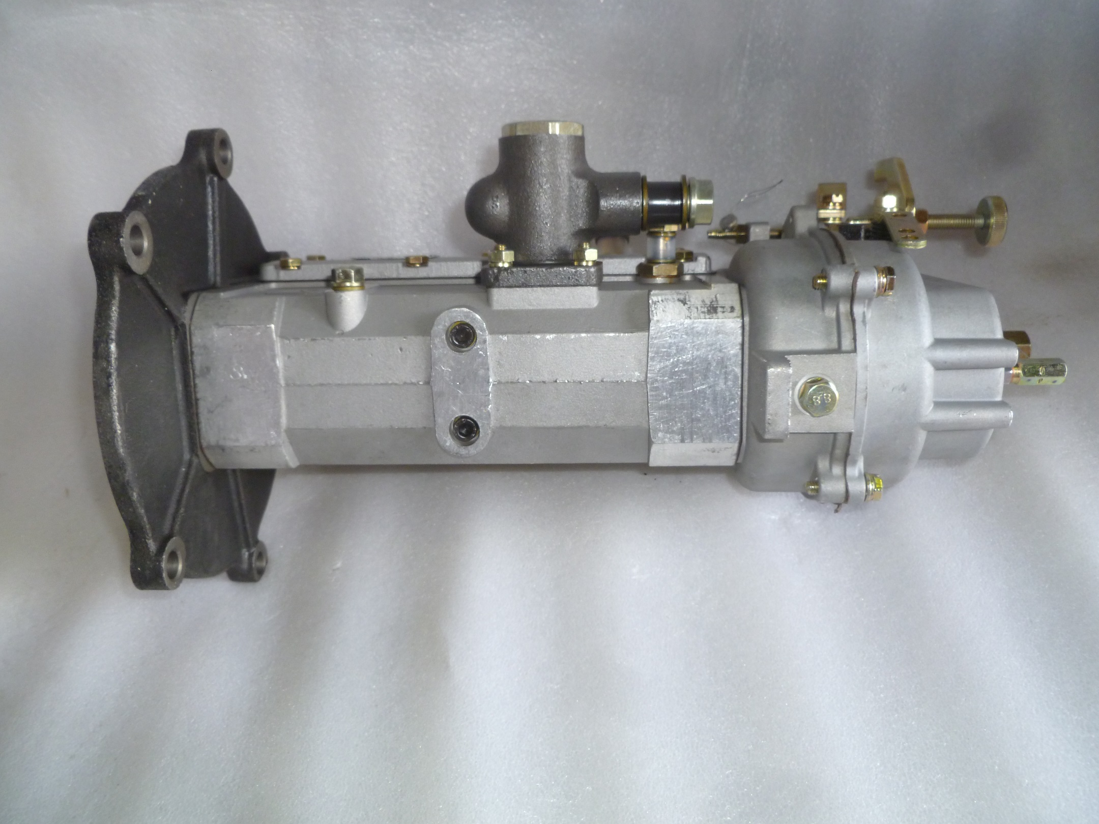 Насос топливный высокого давления Ricardo R6105BZLDS1; TDK 132 6LT/Fuel Injection Pump  6R1Q310100-A; BH6BX105R10)