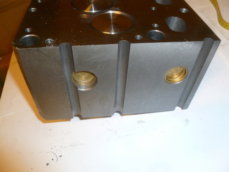 Головка блока цилиндров в сборе Ricardo R6126A-260DE; TDK 260 6LT/Cylinder head Assy